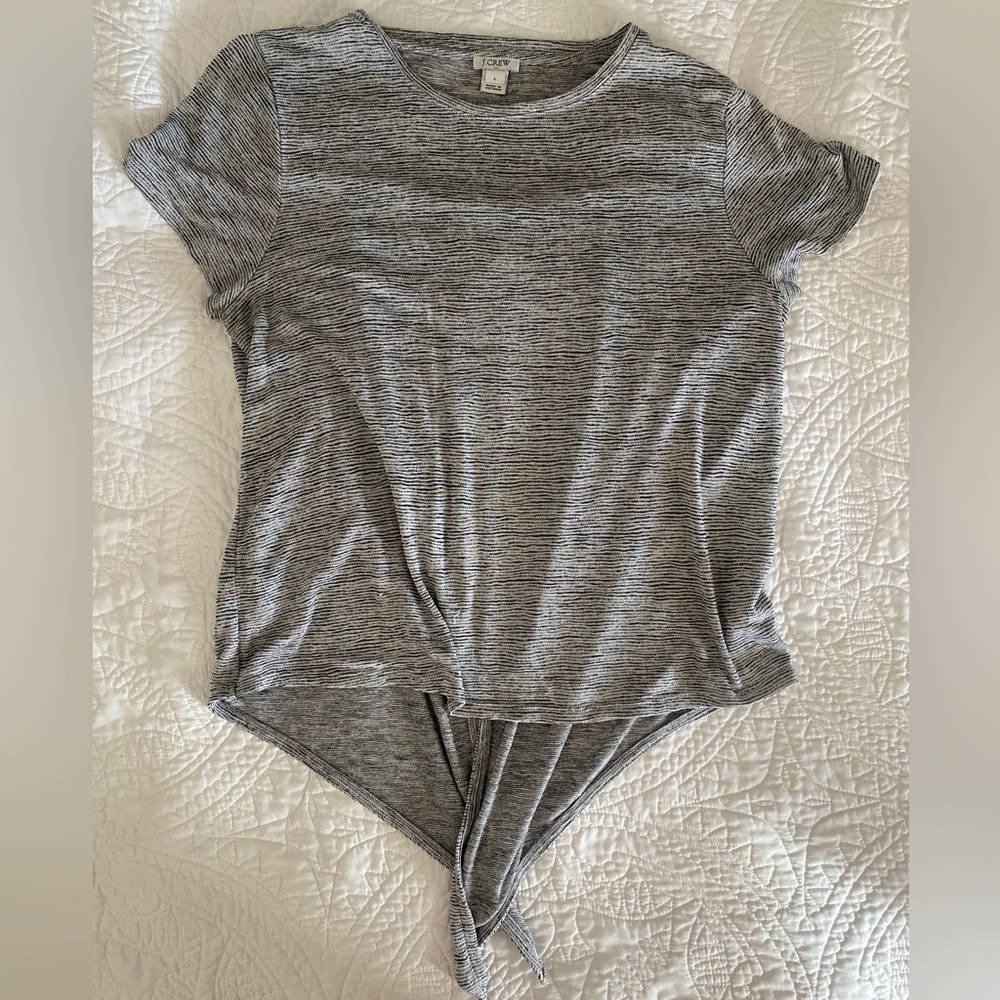 J.CREW soft heathered gray tee, size L, open in the back with cross ties/bow